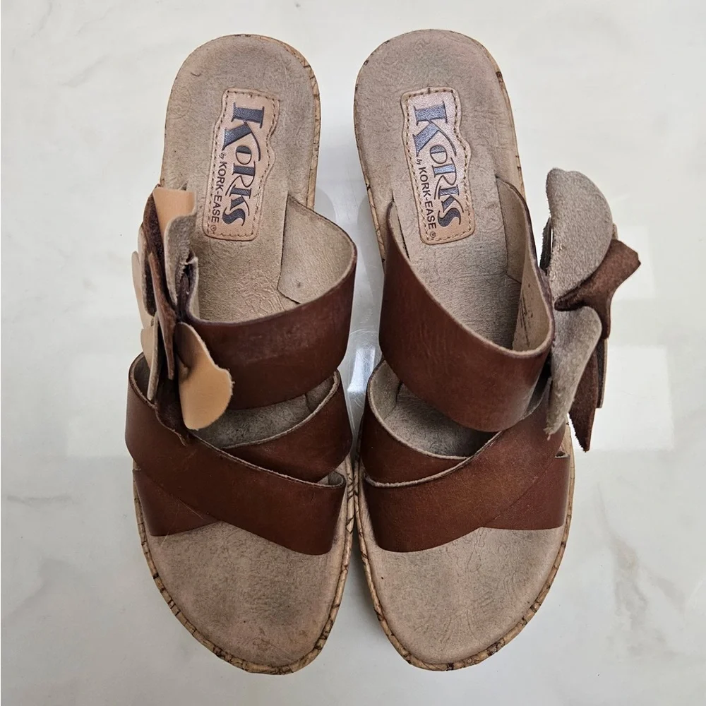 Kork-Ease Kirk’s Wedge Slide Sandals with Floral Accent in Brown and Tan